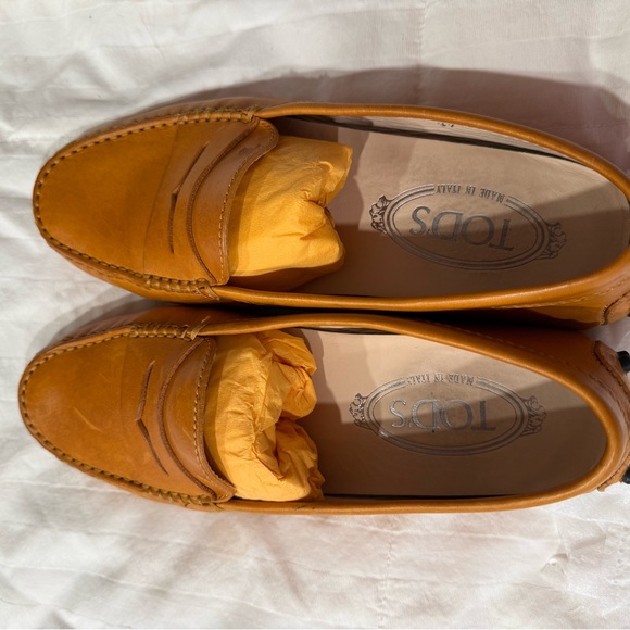 Todd’s women’s leather loafers size 37